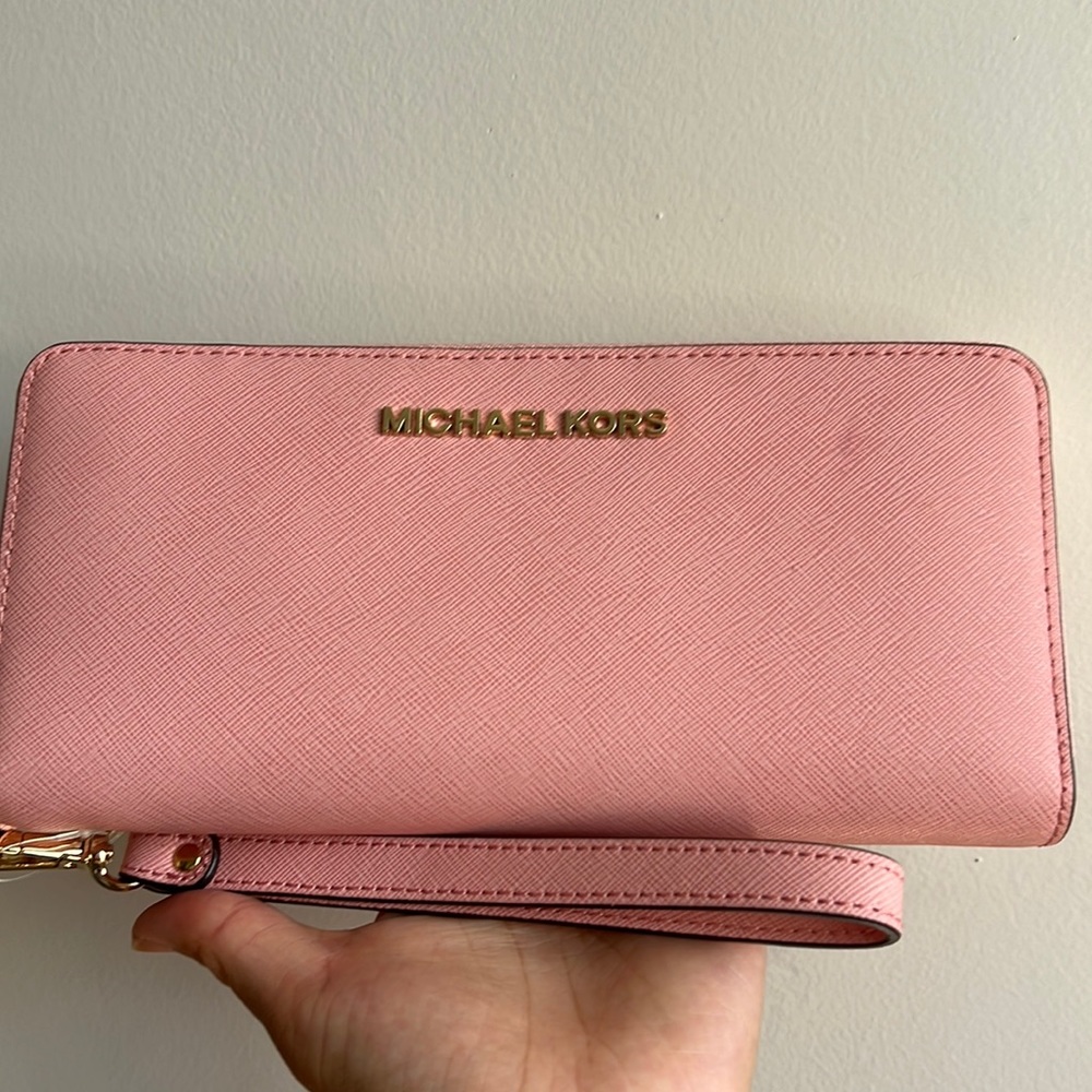 New Michael Kors pink leather wallet